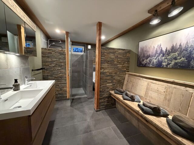 Die Lodge, badkamer met walk-in douche